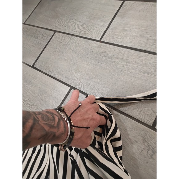 Amuse Society Striped High Waist Tie Front Pants Size Small Black Cream Cropped - Picture 3 of 5